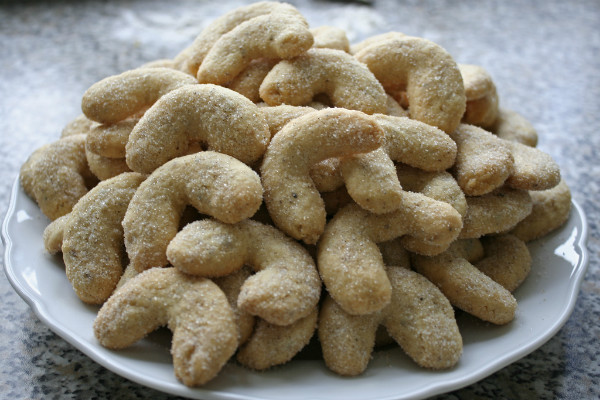 German Christmas cookies to bake right now!