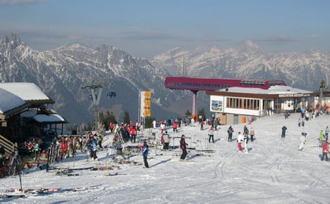 Dane dies while skiing in Austria