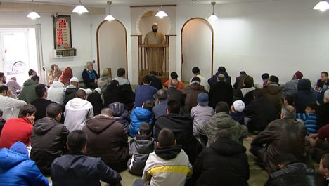 Danish mosque reports threats to police