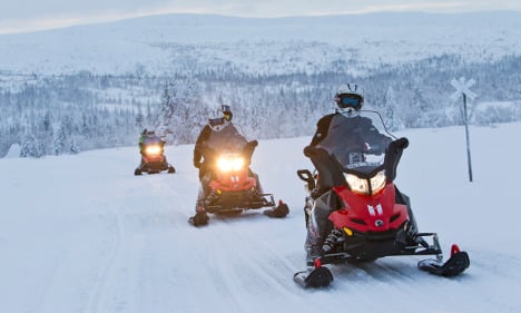 What you should know before a snowmobile trip