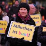About 20,000 marched in Munich under the slogan "Munich is colourful" against a few hundred 'Bagida' supporters.Photo: DPA