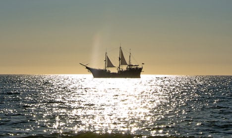 Denmark to go after pirates in west Africa