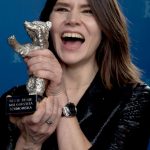 Best Director Malgorzata Szumowska (Poland) celebrates her Silver Bear prize for her film "Body" about a grieving anorexic daughter and a psychiatrist each dealing with their own losses. Photo: DPA