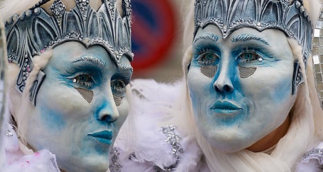 Swiss carnivals play out to large crowds