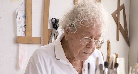 Celebrated Swiss artist Erni dies at age 106