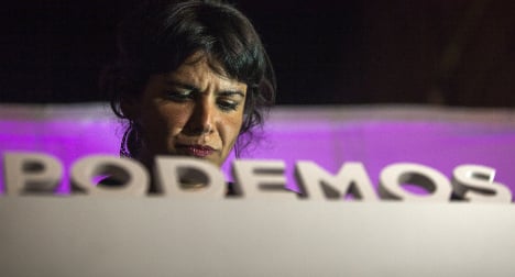 Podemos fails to break two-party hold