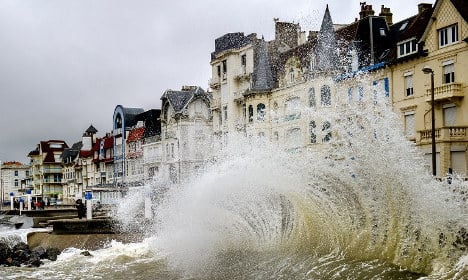 French coast readies for 'tide of the century'