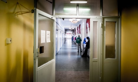 Sweden triples maximum limit at asylum centres