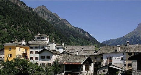 Italian skier dies in Alps after 500-metre fall