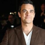 Robbie Williams lets cat out of bag on Paléo gig