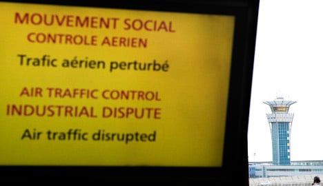 French air traffic controllers justify strike