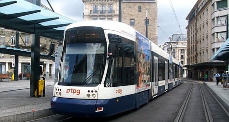 Teenager dies after walking into Geneva tram