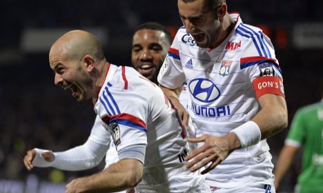 Lyon regain top spot after derby dogfight