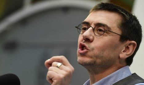 Podemos co-founder resigns prompting crisis
