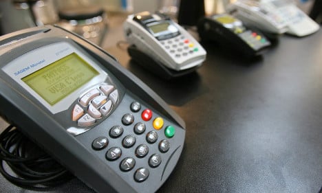 France to scrap minimum bank card payments