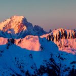 On a clear day, the summit of Mont Blanc in the French Alps offers world class views... and taking in the sunset too can be the perfect end to a chilly day. Photographers with less sense of adventure can still snap this mighty mountain with the evening sun shining onto it, as seen above. Photo: Loïc Lagarde/Flickr