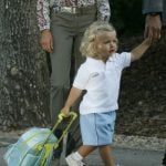 The little princess pictured on her first day at El Pardo kindergarten in 2007. Photo: Pedro Armestre/AFP