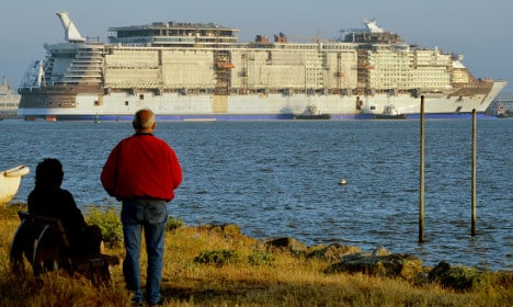 World's biggest cruise ship takes to the water