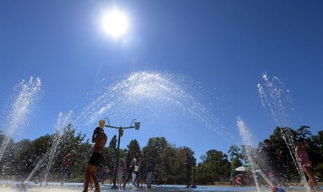 French officials warn of summer 'heatwave'