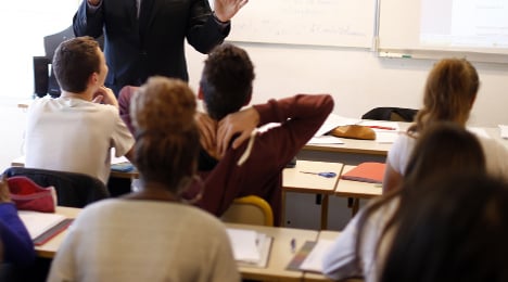 French school teacher shows pupils porn