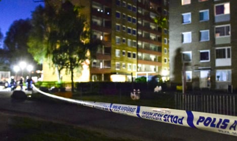 Attempted murder in Malmö sparks 27 arrests