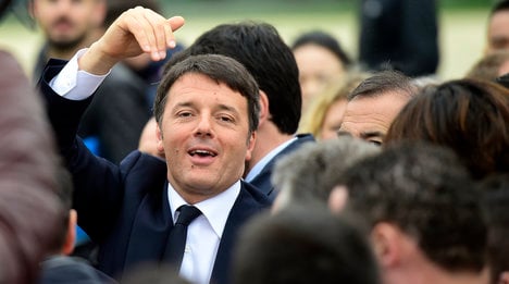 Renzi takes credit as unemployment falls