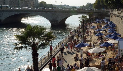 Parisians to bathe in a clean Seine by 2024?