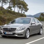 Record sales put Daimler in rivals’ wing mirrors