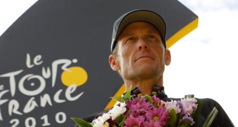 Disgraced Armstrong hits Tour de France route