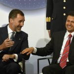 King Felipe cracked a joke with Mexican President, Enrique Pena Nieto, during a meeting with Mexican and Spanish businessmen in Mexico City. Photo: Alfredo Estrella/AFP