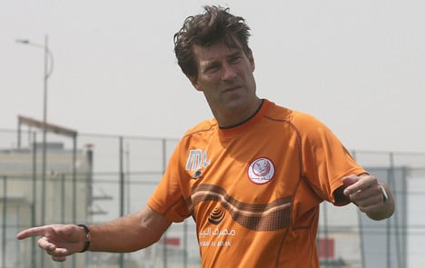Michael Laudrup in talks to lead national team