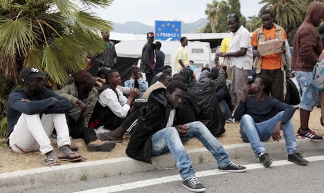 Frenchman caught with nine migrants in his car