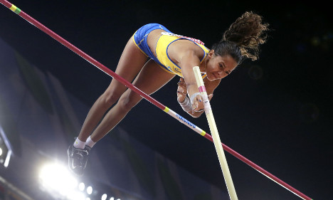 New pole vault record but no medal for Swede