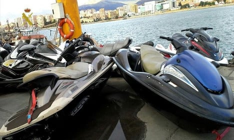 15 arrested in Spain for smuggling migrants on jet skis from Morocco