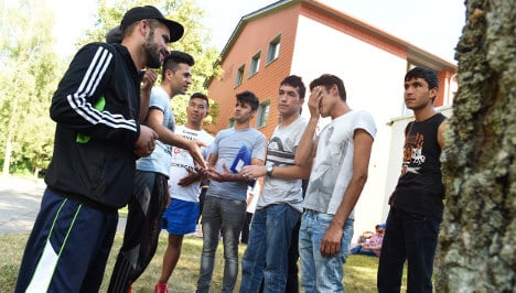Asylum 'could cost Germany €10bn' in 2015