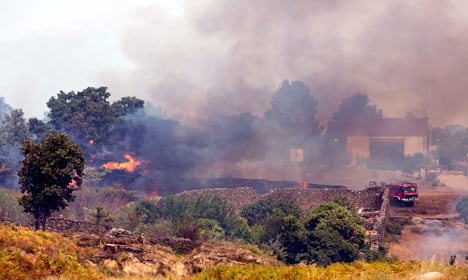 Spain wildfire forces more evacuations