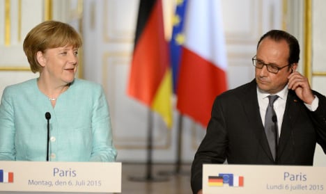 Hollande to meet Merkel to discuss migrant crisis