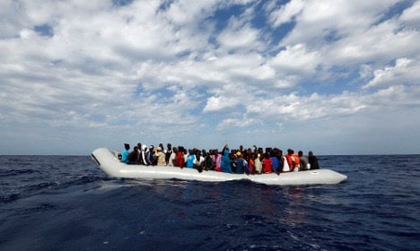 Panicking migrants can 'cause own shipwrecks'