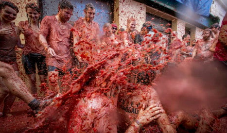 Why you should NOT drive through the world's biggest ever food fight