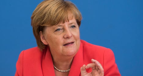 Merkel to talk up free movement in Swiss visit