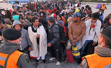 Resources stretched as 20,000 refugees arrive