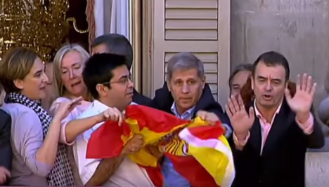 Politicans squabble over flags flying at Barcelona City Hall ceremony