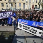 French PM moves to pacify protesting police