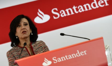 Santander tried to delay news of fine over money laundering breach