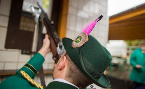 Gay top marksman 'must name female Queen'