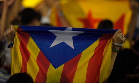 Spain's main parties strike 'unity' pact against Catalonia separatists