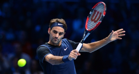 Federer snaps Djokovic's long winning streak