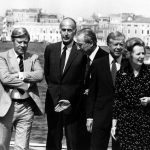 Schmidt (l) with French President Valery Giscard d'Estaing (2nd l), Italian Prime Minister Francesco Cossiga (m), US President Jimmy Carter (2nd r) and British Prime Minister Margaret Thatcher (r) at an economic conference in Venice in 1980.Photo: DPA