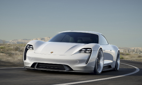 Porsche racing to have electric car ready by 2020