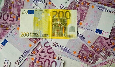 Good Samaritan: Shop worker finds €68k cash in trolley and hands it in